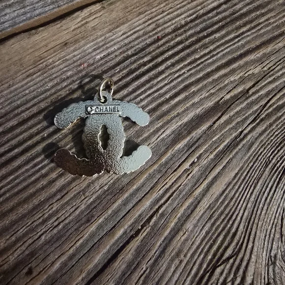 Euc chanel charm pull multi colored gems cc - Picture 2 of 4